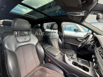 Audi Q7 - 10
