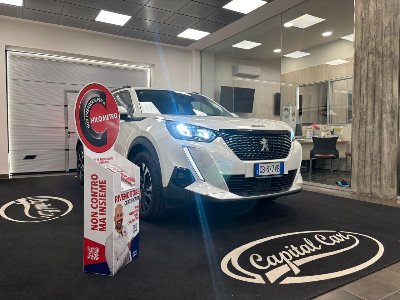Peugeot 2008 PureTech 130 GPL S&S Allure imagem 3
