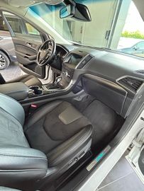 Fahrzeugabbildung Ford EDGE 2.0 TDCi ST-Line 4x4 Bi-Turbo