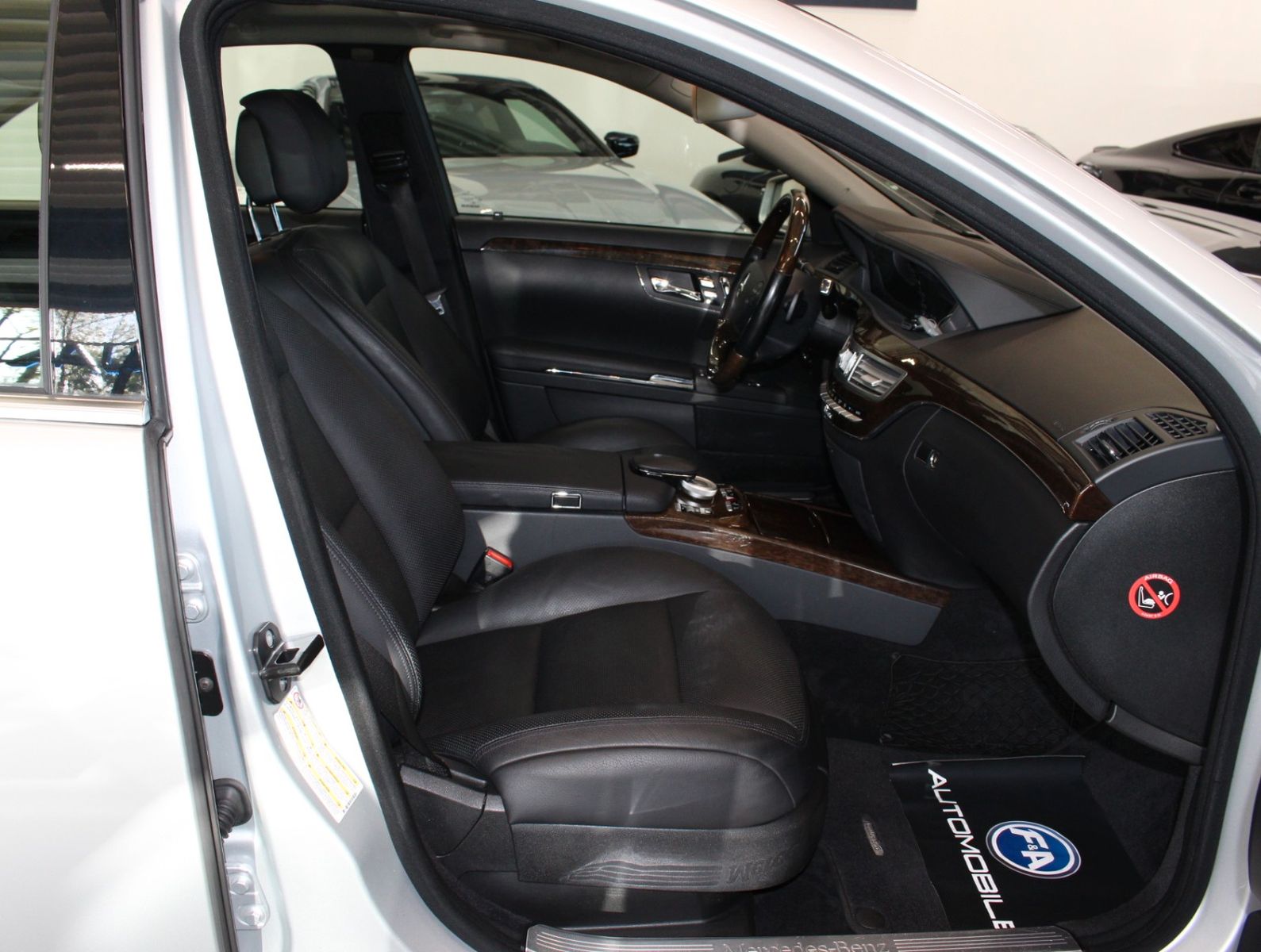 Fahrzeugabbildung Mercedes-Benz S 350d BlueTec 4Matic Standhzg.*Distronic*ABC