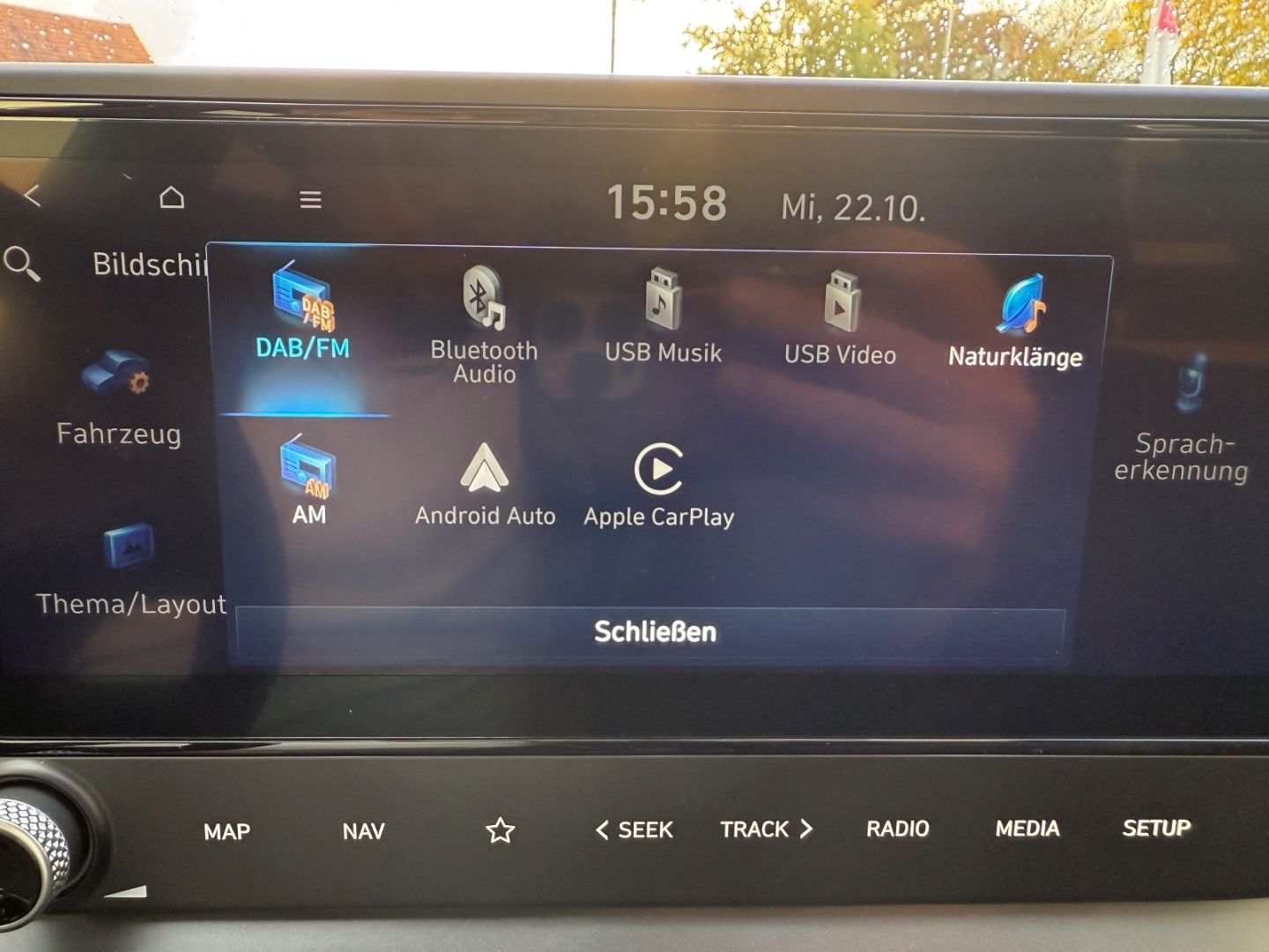 HYUNDAI i20 Select Family Navi Apple CarPlay Android Aut - Image 20