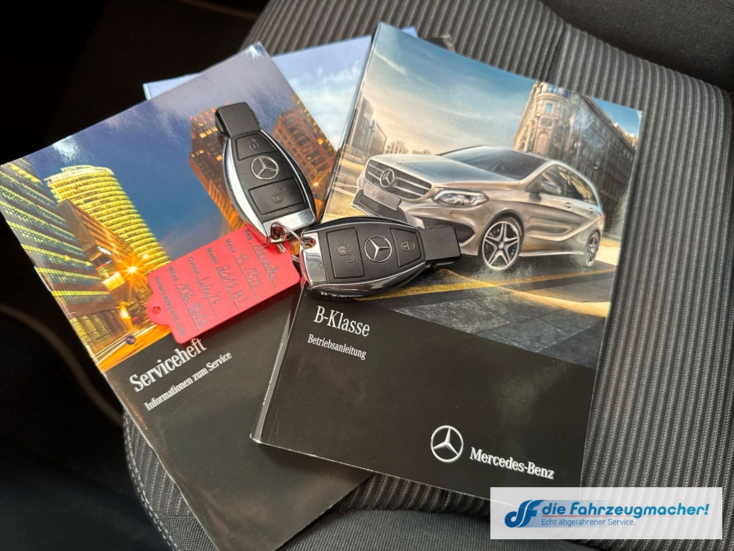 Fahrzeugabbildung Mercedes-Benz B 180 AHK-klappbar Navi LED SHZ Parklenkass. Rüc