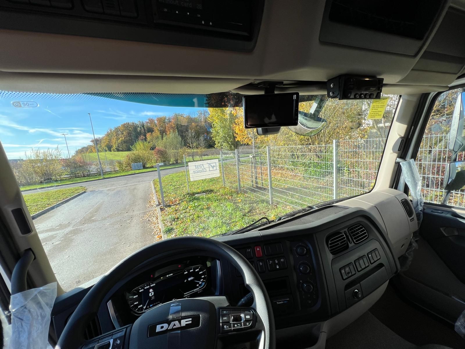 Fahrzeugabbildung DAF FA XB 310 18t Kress Kühlaufbau