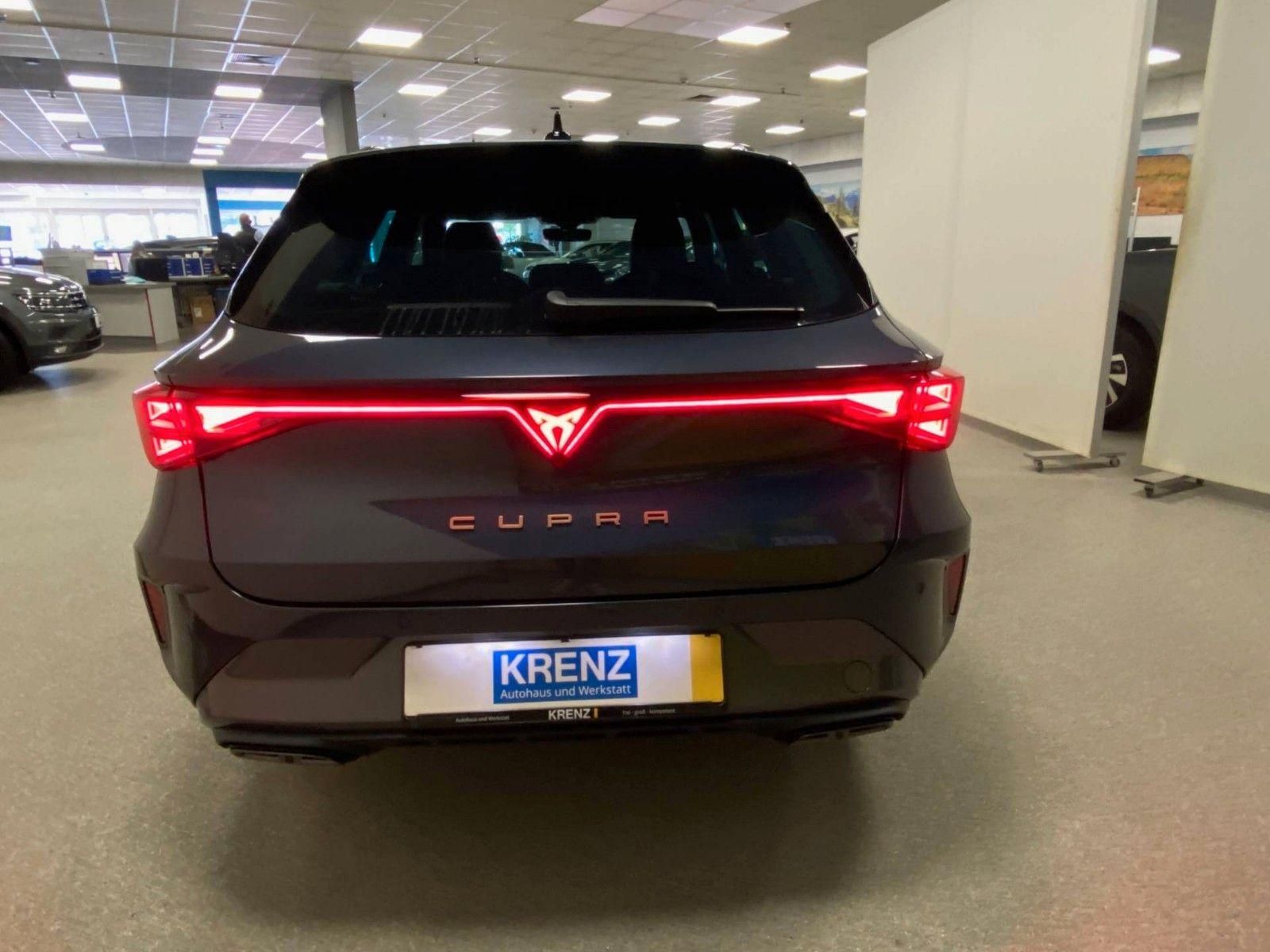 Fahrzeugabbildung CUPRA Leon ST 1.5 eTSI DSG MHEV+Schwellerverbreiterun