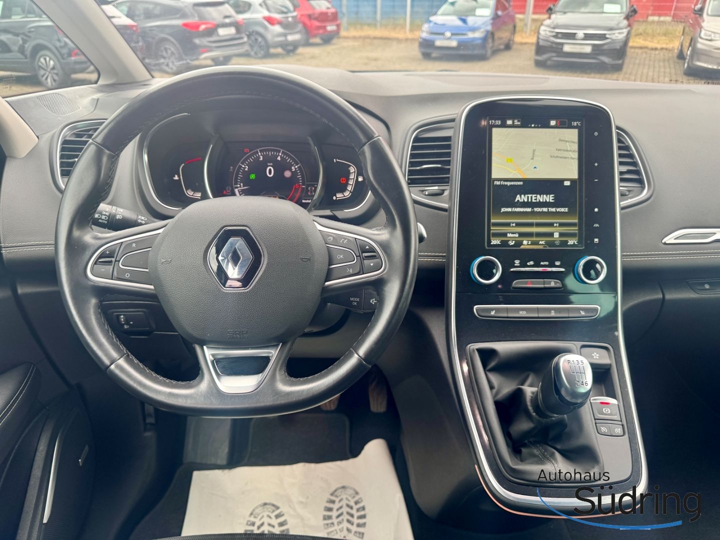 Scenic 1,3 TCe Energy Grand BOSE Edition Navi