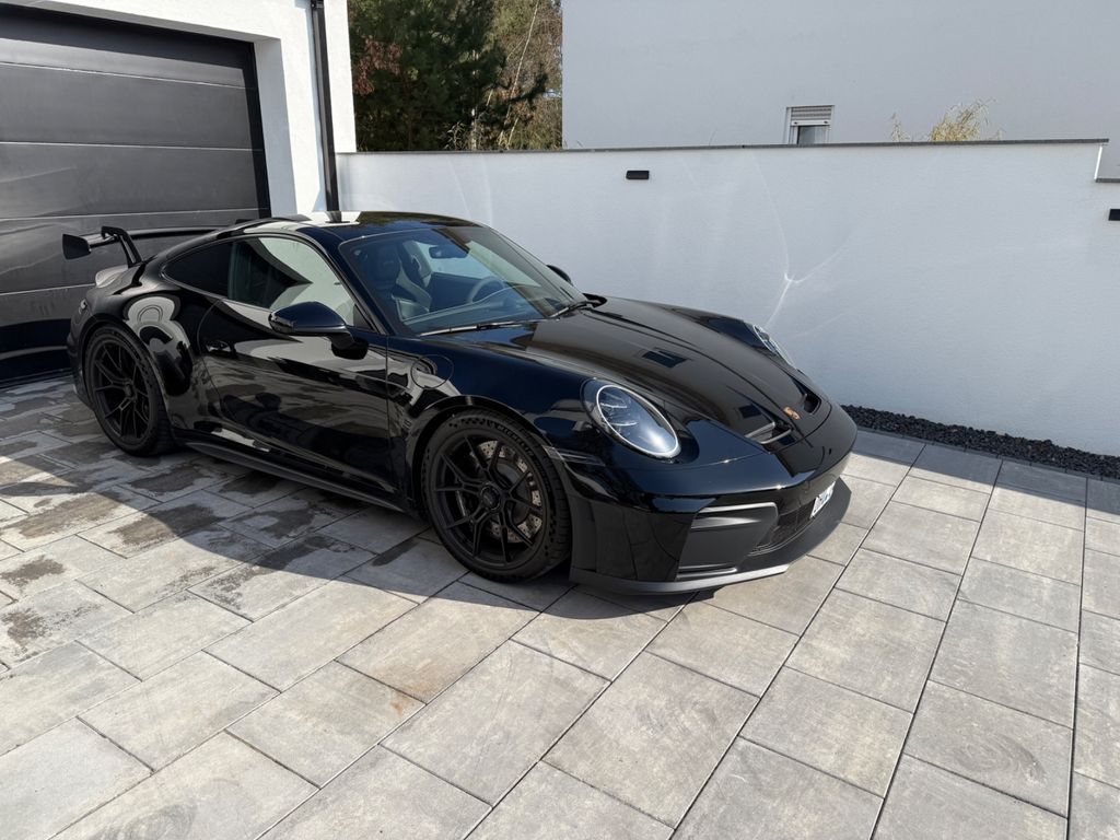 Image of Porsche 992