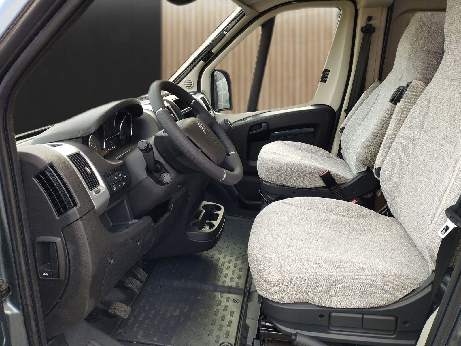 Fahrzeugabbildung Pössl Trenta 600 Citroen 140 PS Markise,Solar,Lithium