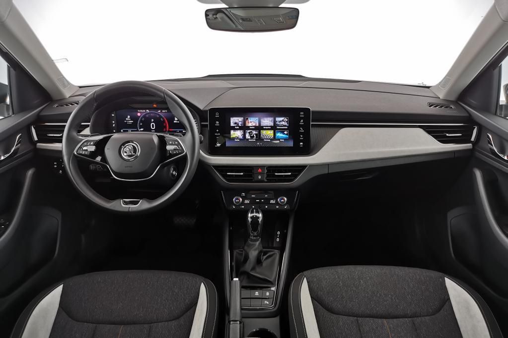 Skoda Kamiq Selection 1.0 TSI 85kW Klima*PDC*RFK*SH