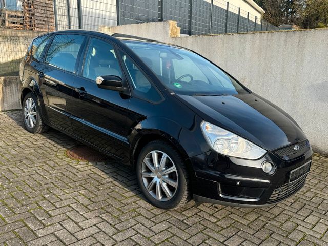 Ford S-Max 2.0Tdci Titanium 7-Sitzer Pano/...