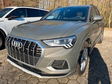 Fahrzeugverkauf 7 Audi Q3 35 TFSI 1.5