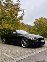 BMW 335i/M Paket/KW /TüV Neu/Deutsches Fahrzeug - BMW 335 aus 2012: 335d