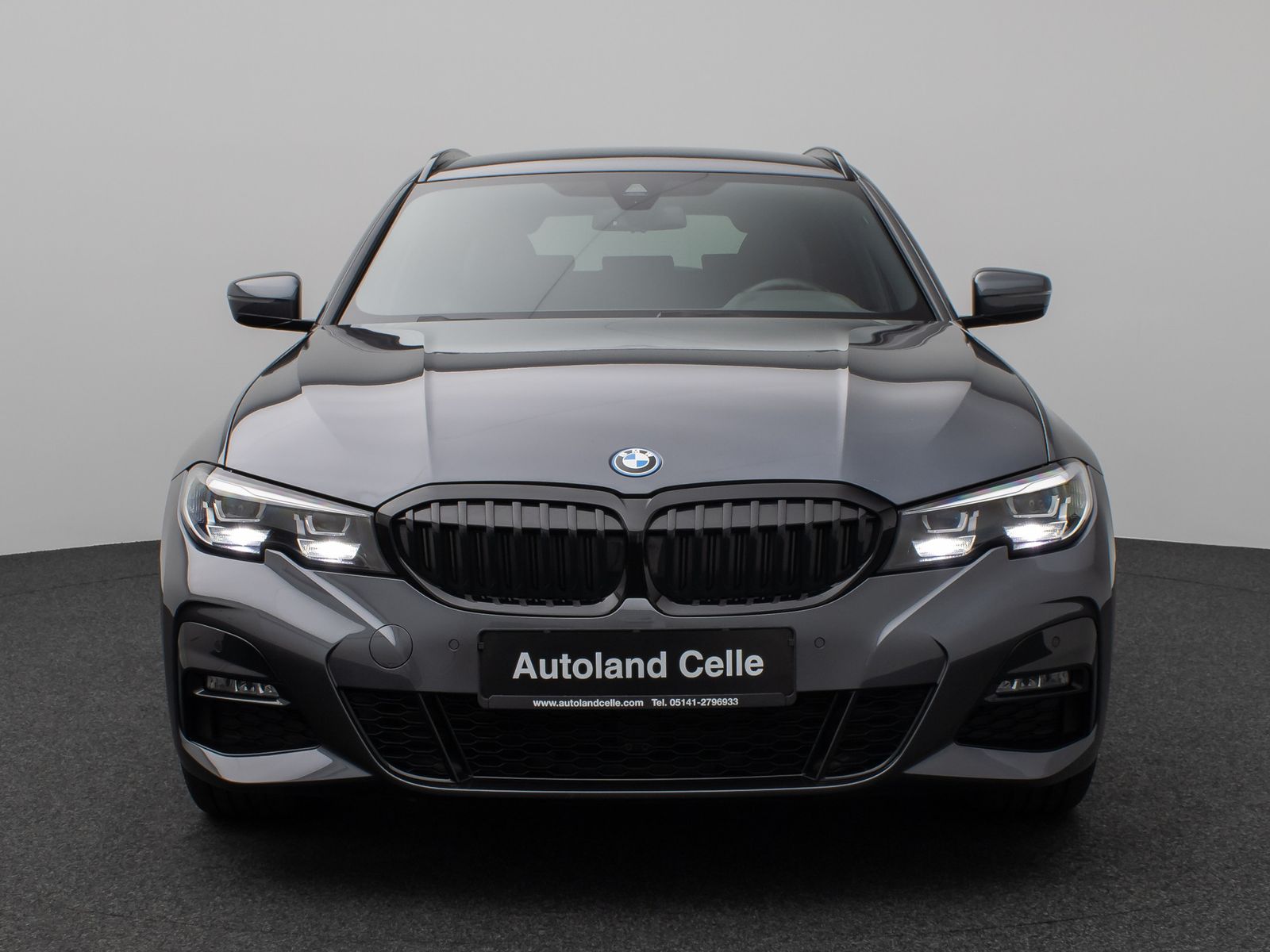Fahrzeugabbildung BMW 330e  M Sport Kamera DAB HiFi DrivAssist 19Zoll