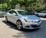 Opel Astra J GTC 2.0  Top Zustand  TÜV neu - Opel Astra mit Diesel-Antrieb: Coupe