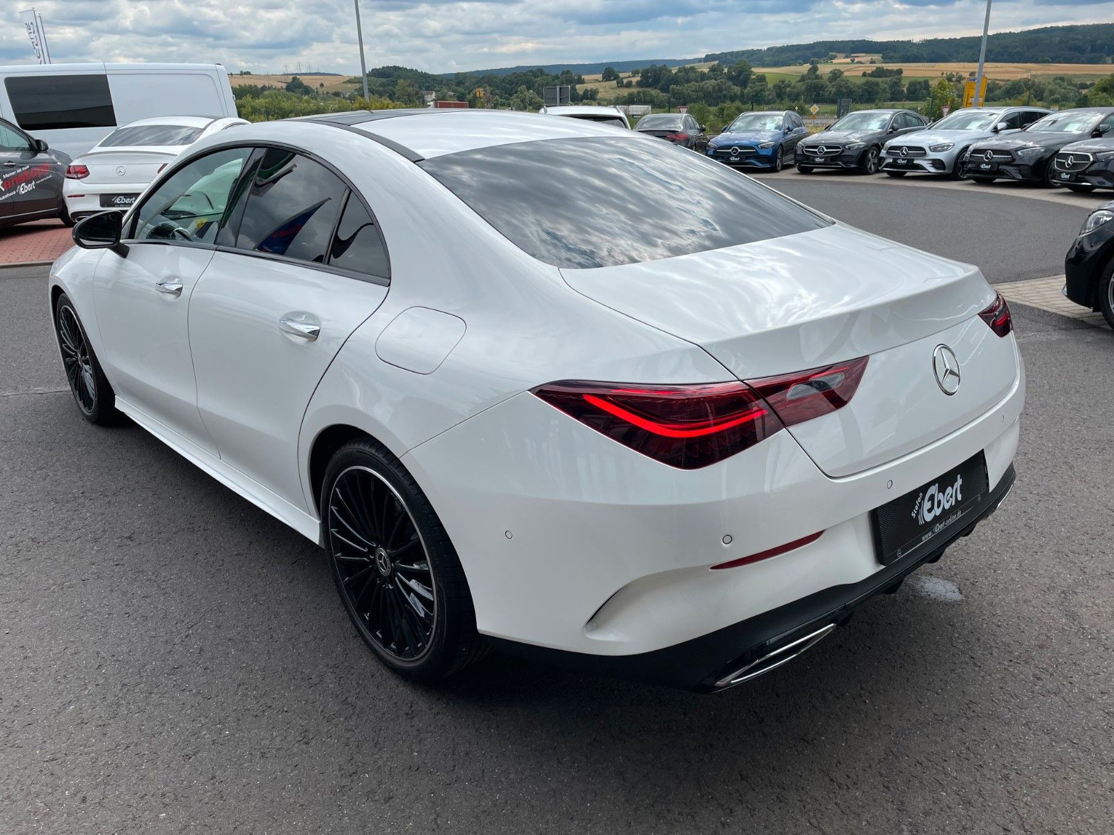 Fahrzeugabbildung Mercedes-Benz CLA 200 AMG Pano+R-Kamera+19"+TOTW+DISTR+MULITBE