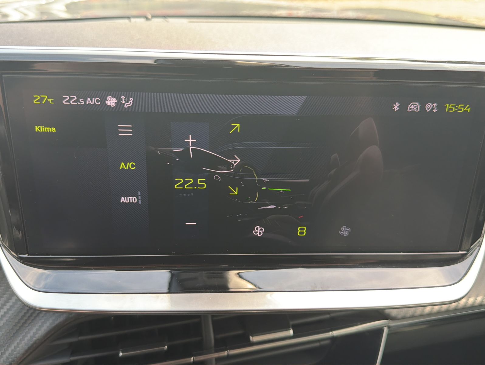 Fahrzeugabbildung Peugeot 208 Hybrid 110 Allure - Automatik