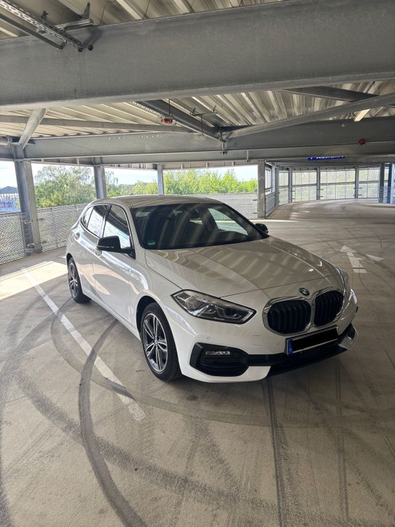Image of BMW 118