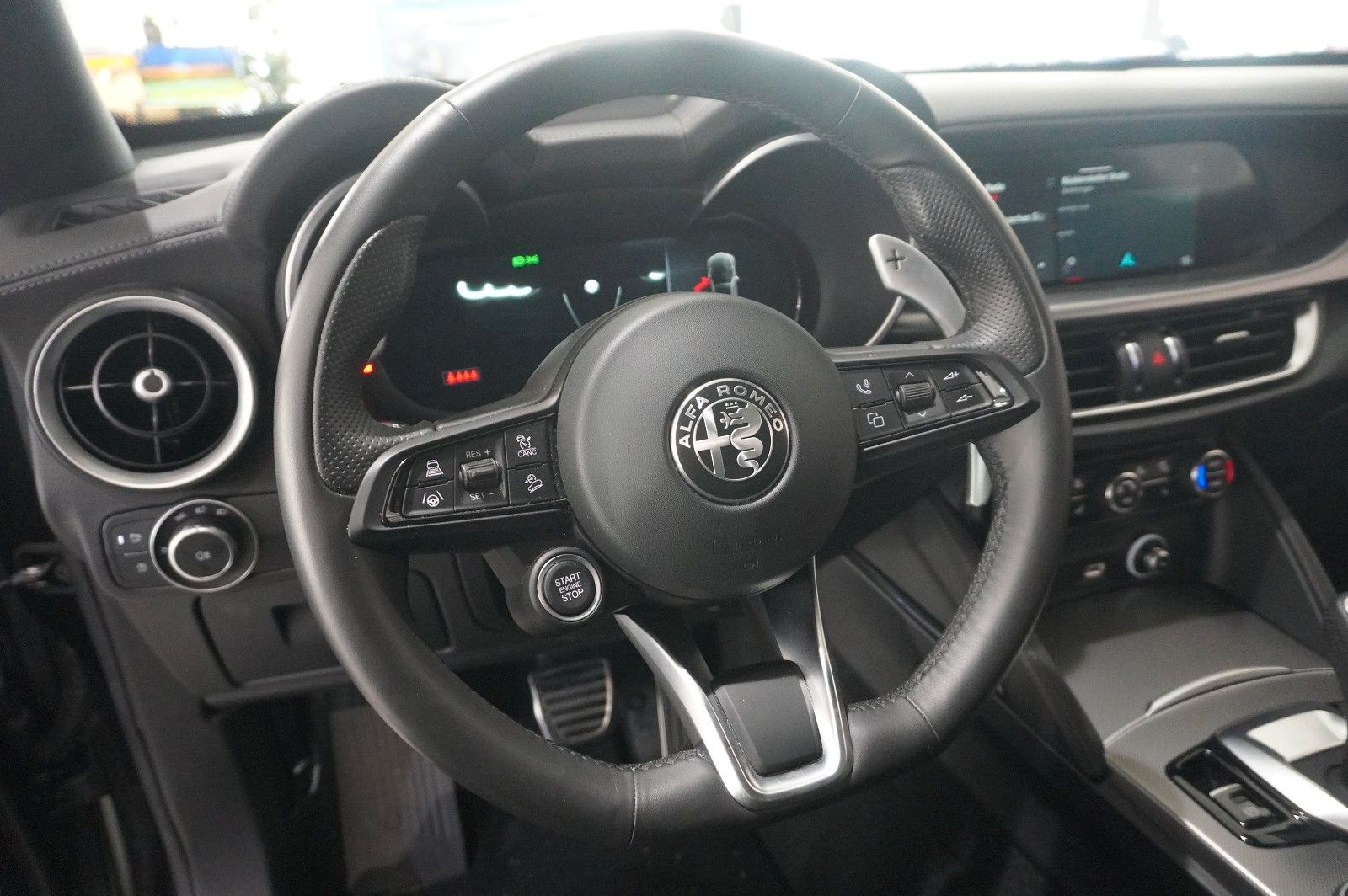 Fahrzeugabbildung Alfa Romeo Stelvio 2.2D VELOCE Q4 NAVI/LED/KAMERA/MATRIX/SH