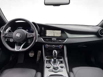 Alfa Romeo Giulia 2.2 JTDM Veloce Q4 Kam.+KeyLess+Pano+SHZ