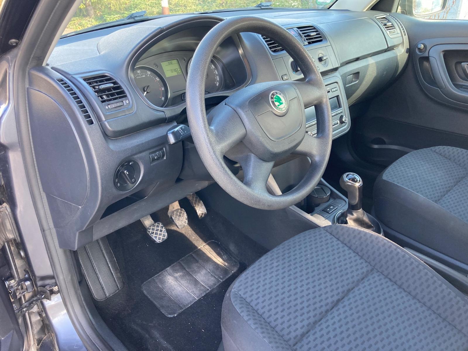 Skoda Fabia 2012 — photo 7