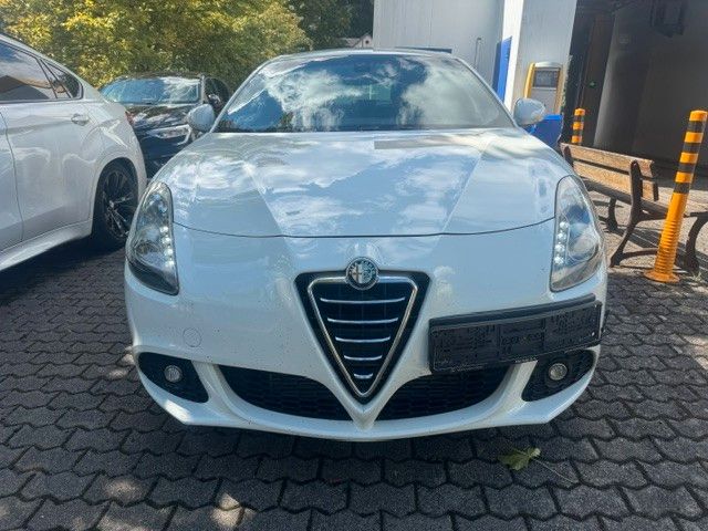Fahrzeugabbildung Alfa Romeo Giulietta Turismo Sportiva LEDER