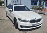 BMW 540i xDrive Touring A - - BMW 540: mit Anhängerkupplung