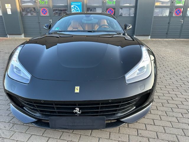 Fahrzeugabbildung Ferrari GTC4Lusso*Pass-Display*LIFT*PPF
