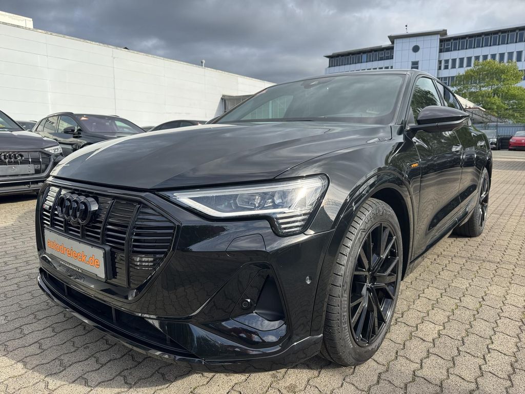 Image of Audi e-tron