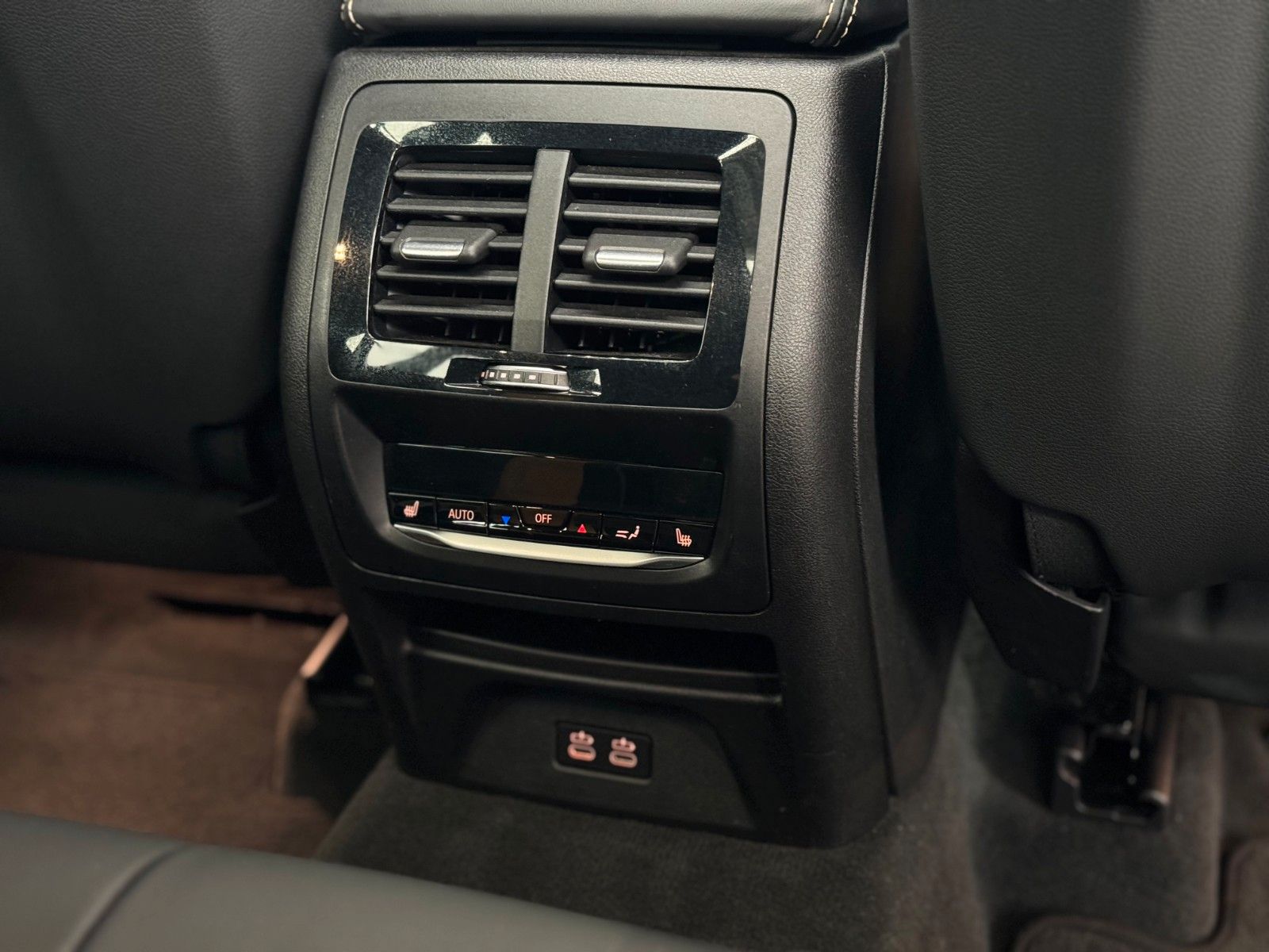 Fahrzeugabbildung BMW X3 M xDrive Competition AGA + Compound-M-Bremse