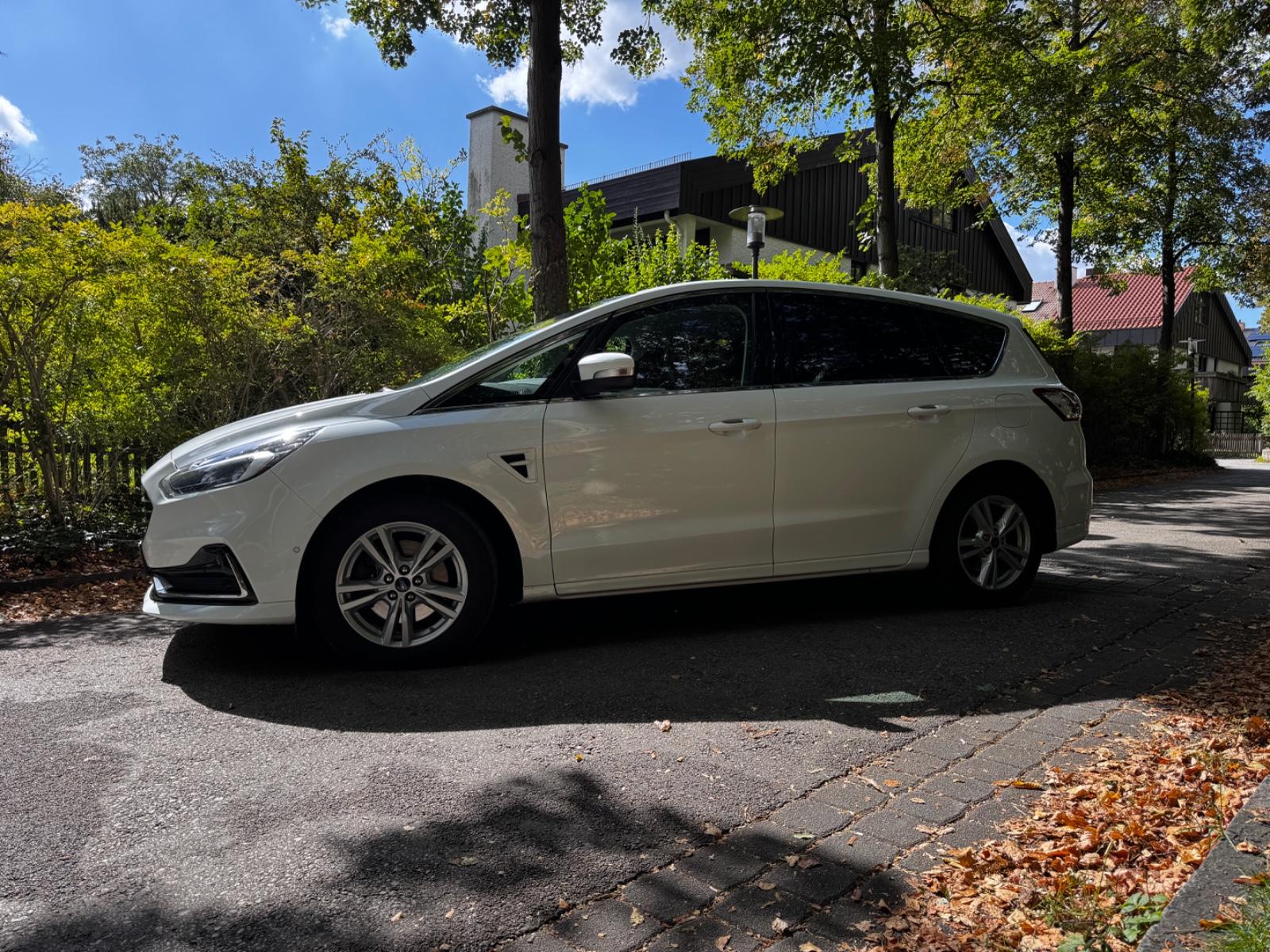 Ford S-Max S-MAX Titanium Pano Sony Winterpaket keyle