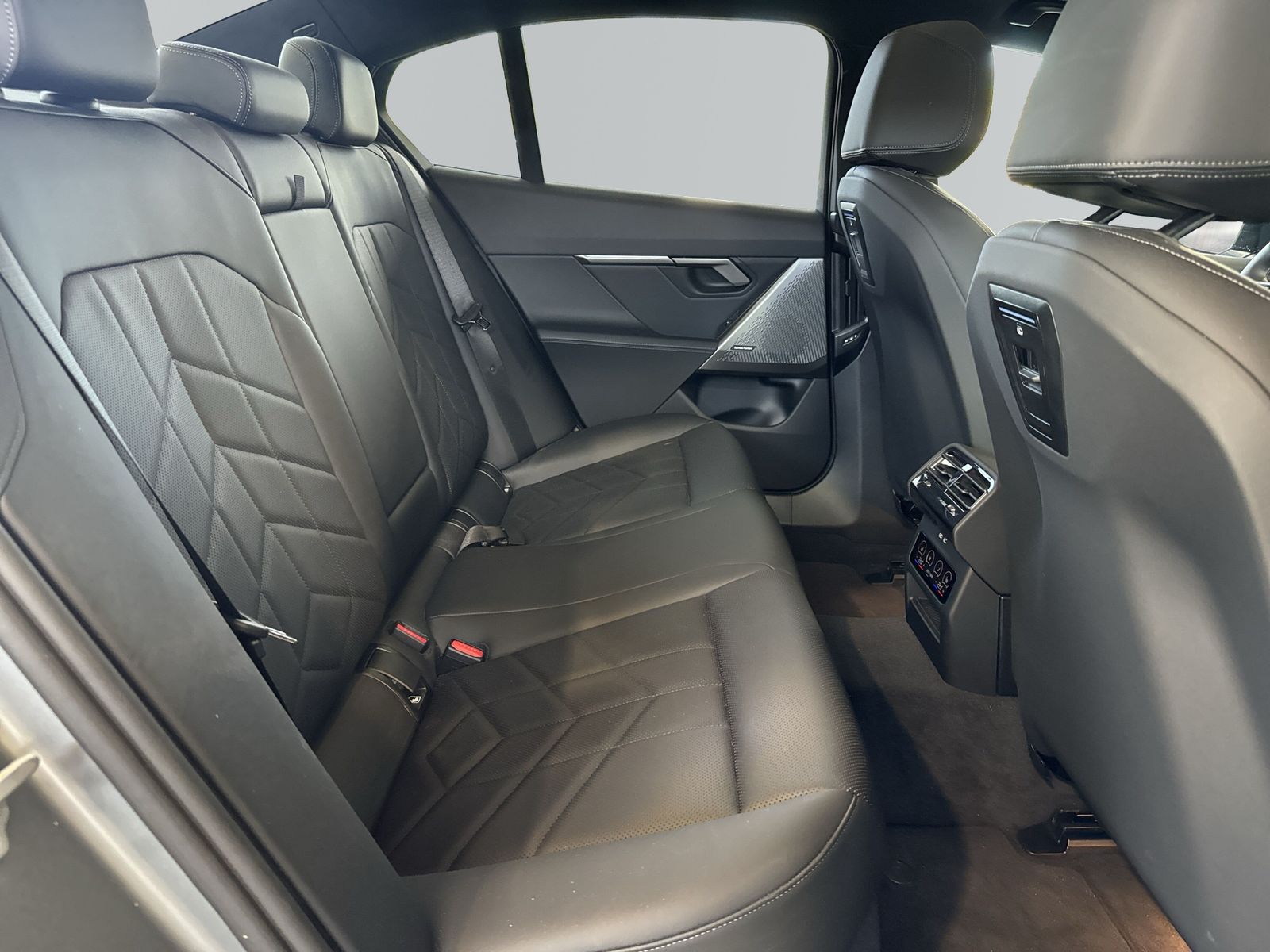 BMW i5 - Bild 10