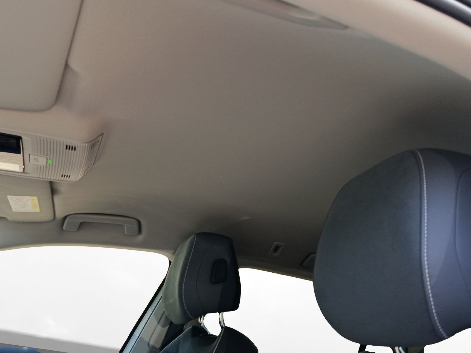 Volkswagen Passat Variant - Bild 10