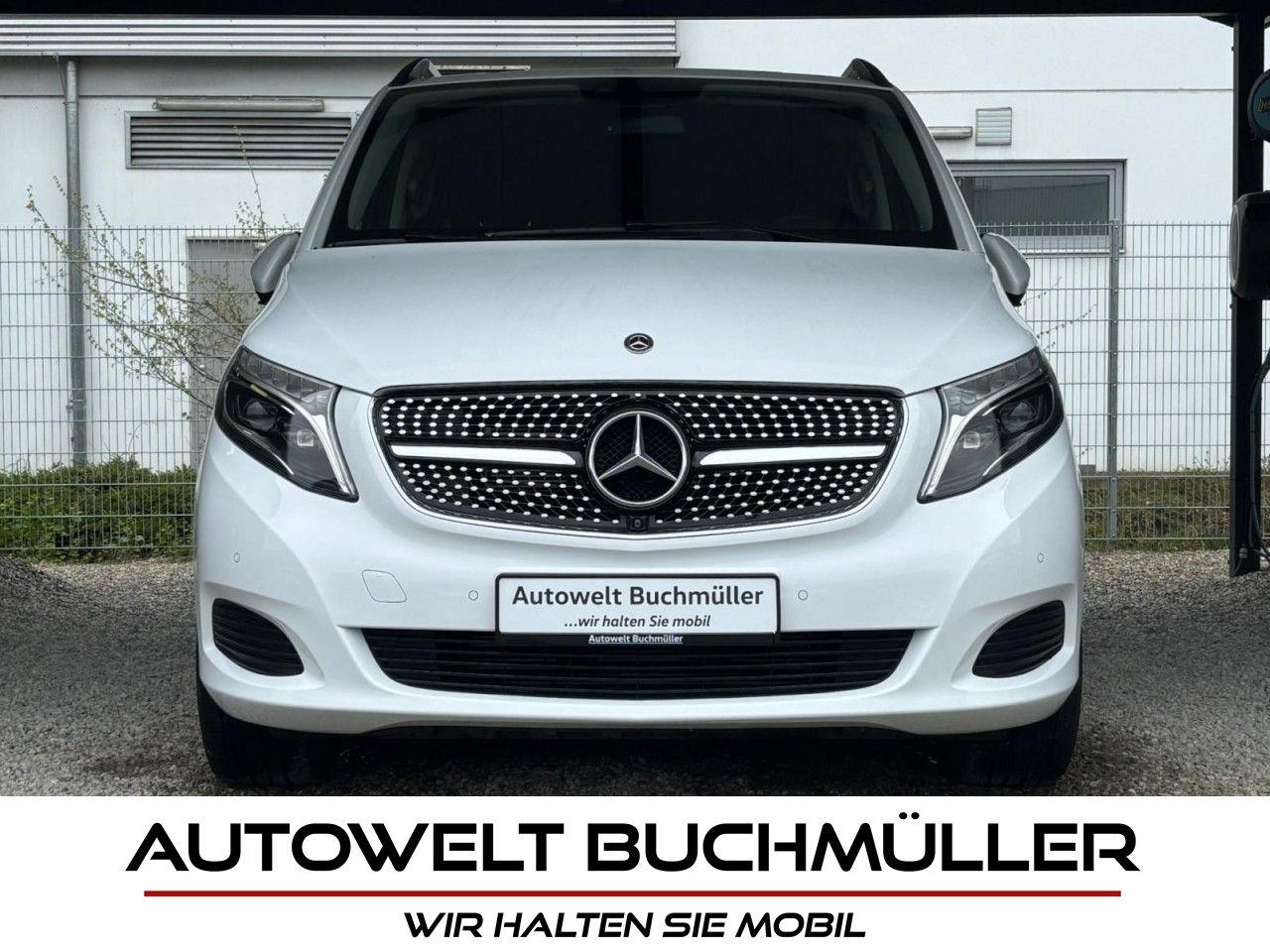 Gebrauchtwagen Mercedes-Benz V250d V250d 4MATIC,7-SITZER,STANDH,AHK,KAMERA,DAB,LED in Nersingen