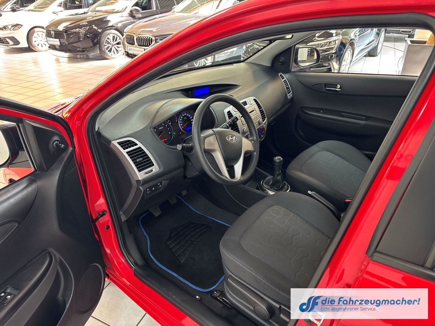 Fahrzeugabbildung Hyundai i20 Comfort 1.2 Klima el.SP teilb.Rücksb AUX MP3