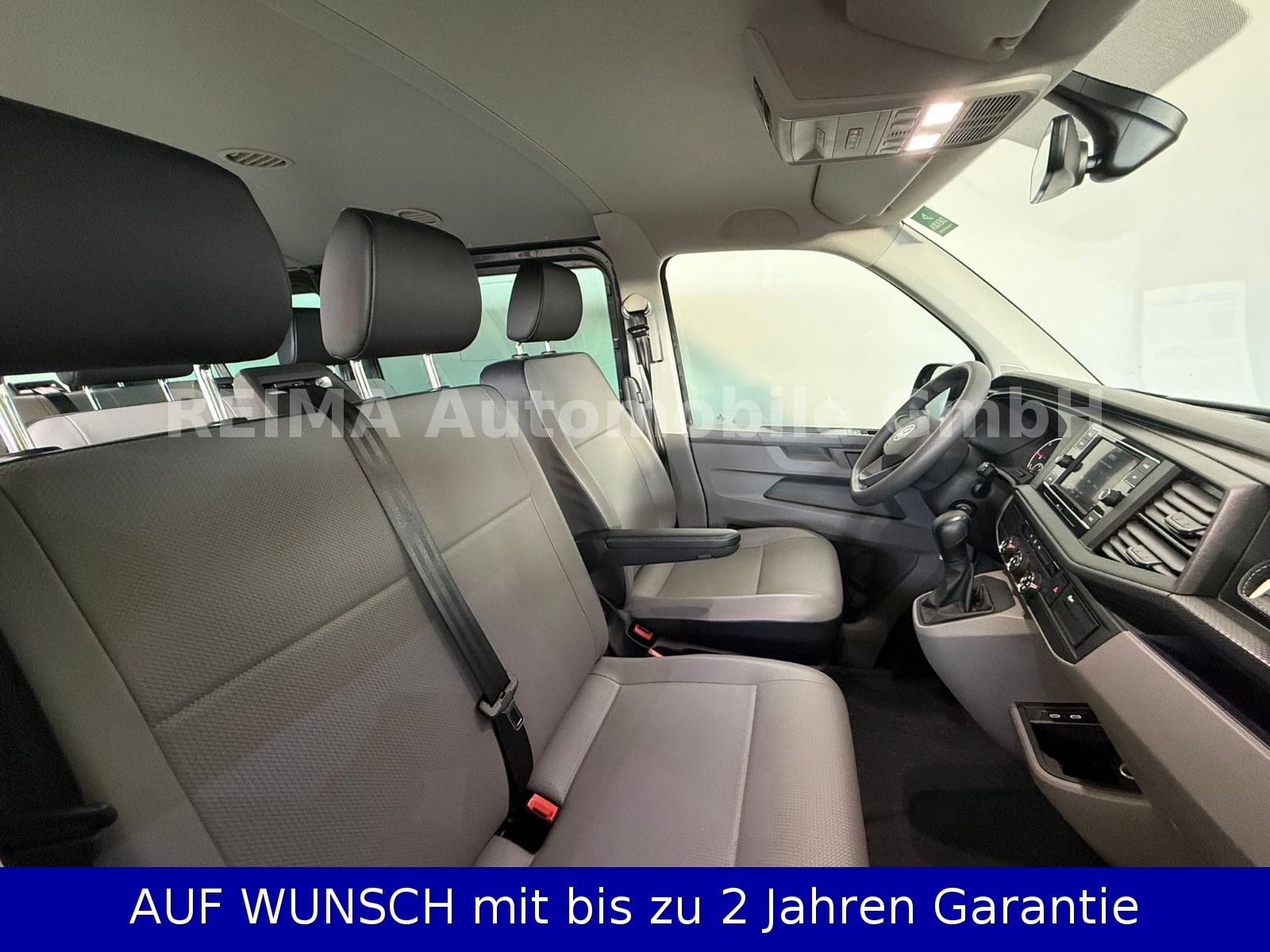 Fahrzeugabbildung Volkswagen T6.1 Bus 2,0 Diesel L 2, 9 Sitzer, Automatik