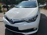 Toyota Auris Touring Sports Hybrid Executive - Toyota Auris mit Hybrid-Antrieb: Executive