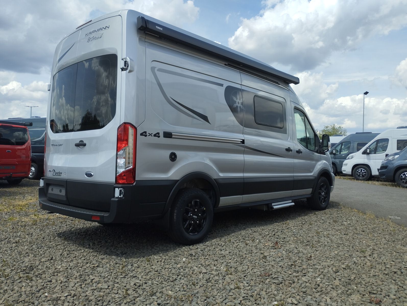 Fahrzeugabbildung Karmann Dexter 570 4x4