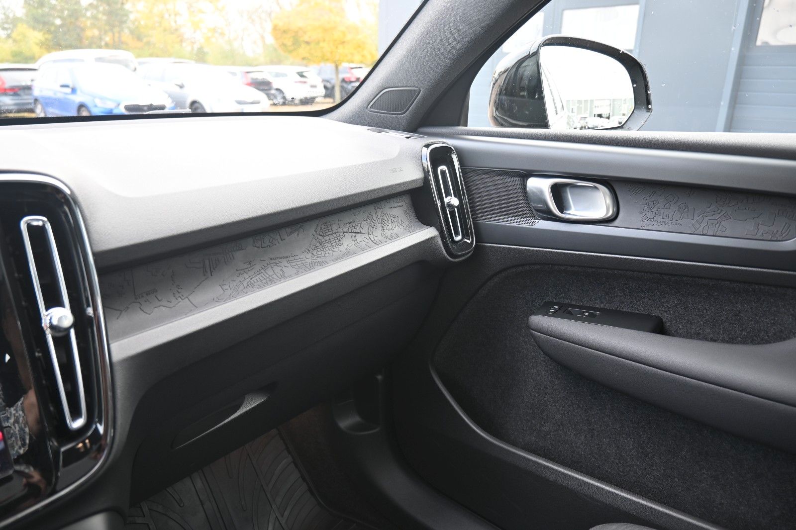 Fahrzeugabbildung Volvo C40 Plus BEV Twin Motor AWD*Pano*20 Zoll*STHZG*