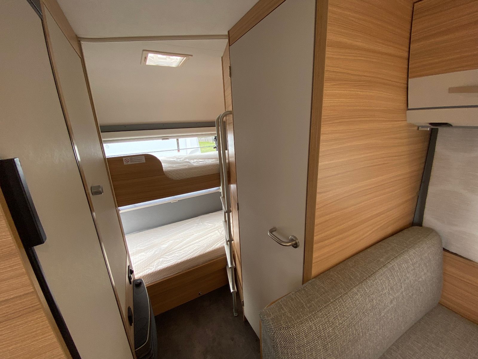 Fahrzeugabbildung Dethleffs Camper 500 QSK *Duschpaket*5260 EURO reduziert!*