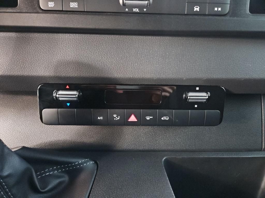 Fahrzeugabbildung Mercedes-Benz Sprinter 317 Kasten L2H2 360°Schwingsitz SHZ EDW