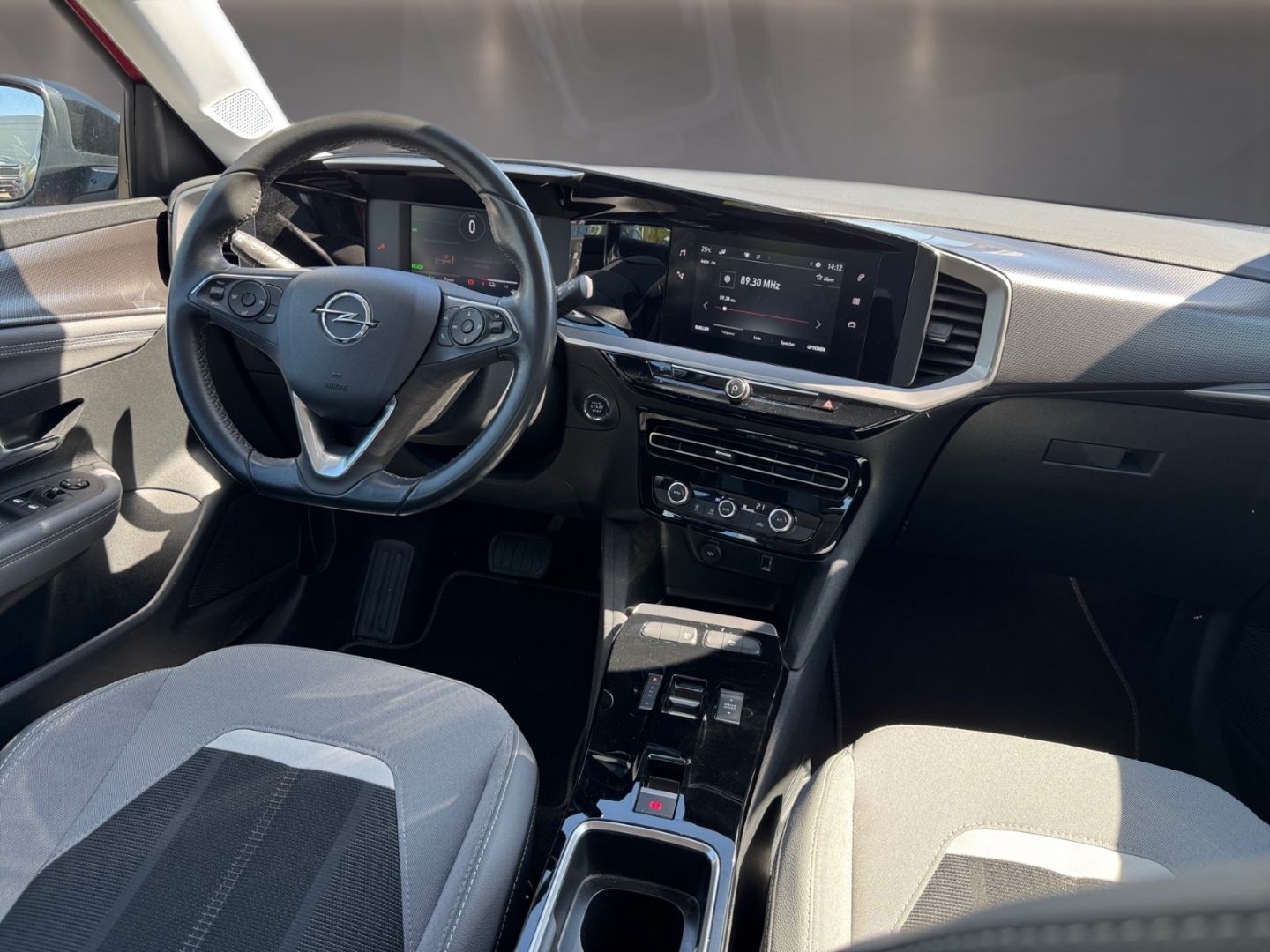 Fahrzeugabbildung Opel Mokka e Elegance Digitales Cockpit LED Apple Car