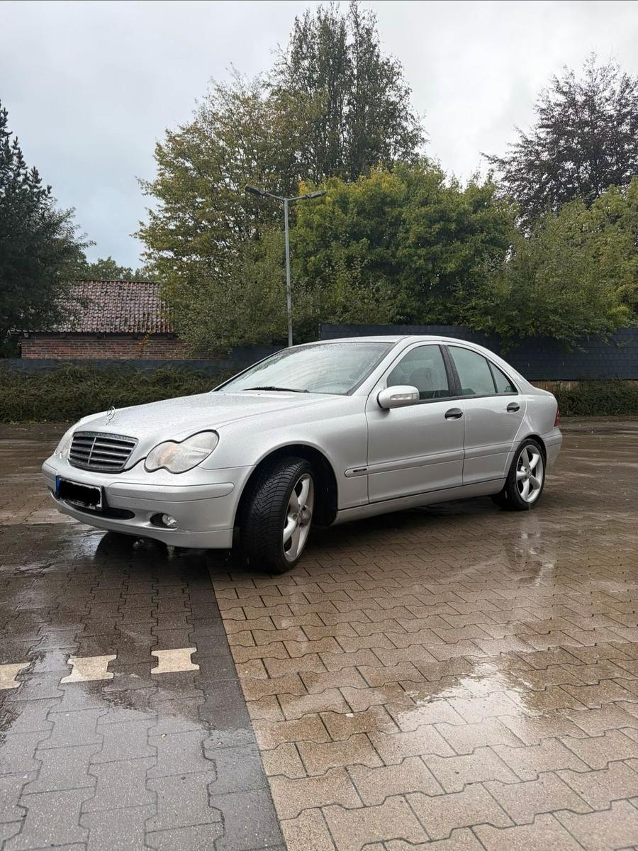 Mercedes-Benz C 200