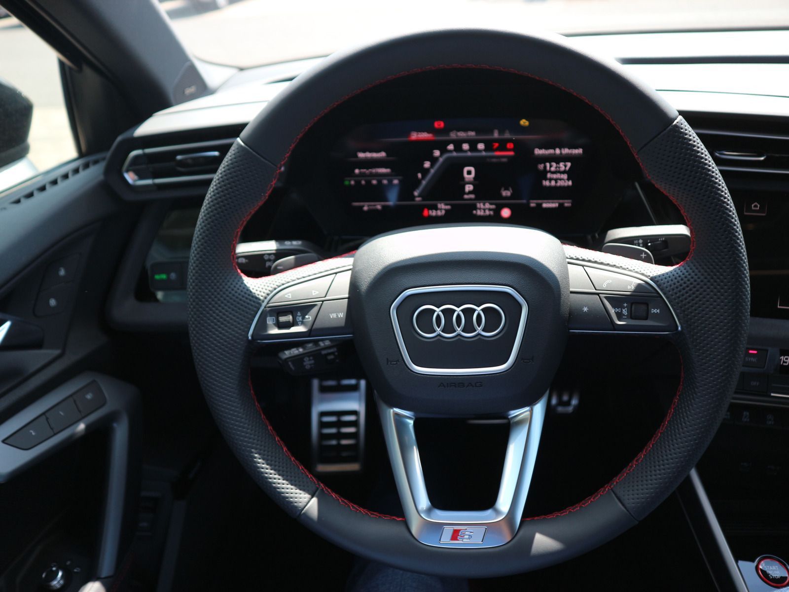 Audi S3 - Bild 14