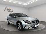 Mercedes-Benz GLA250 4M 2.HD ACC AHK PANO KAM NAV PARK XEN L7 - Mercedes-Benz GLA 250 mit Benzin-Antrieb: Schiebedach
