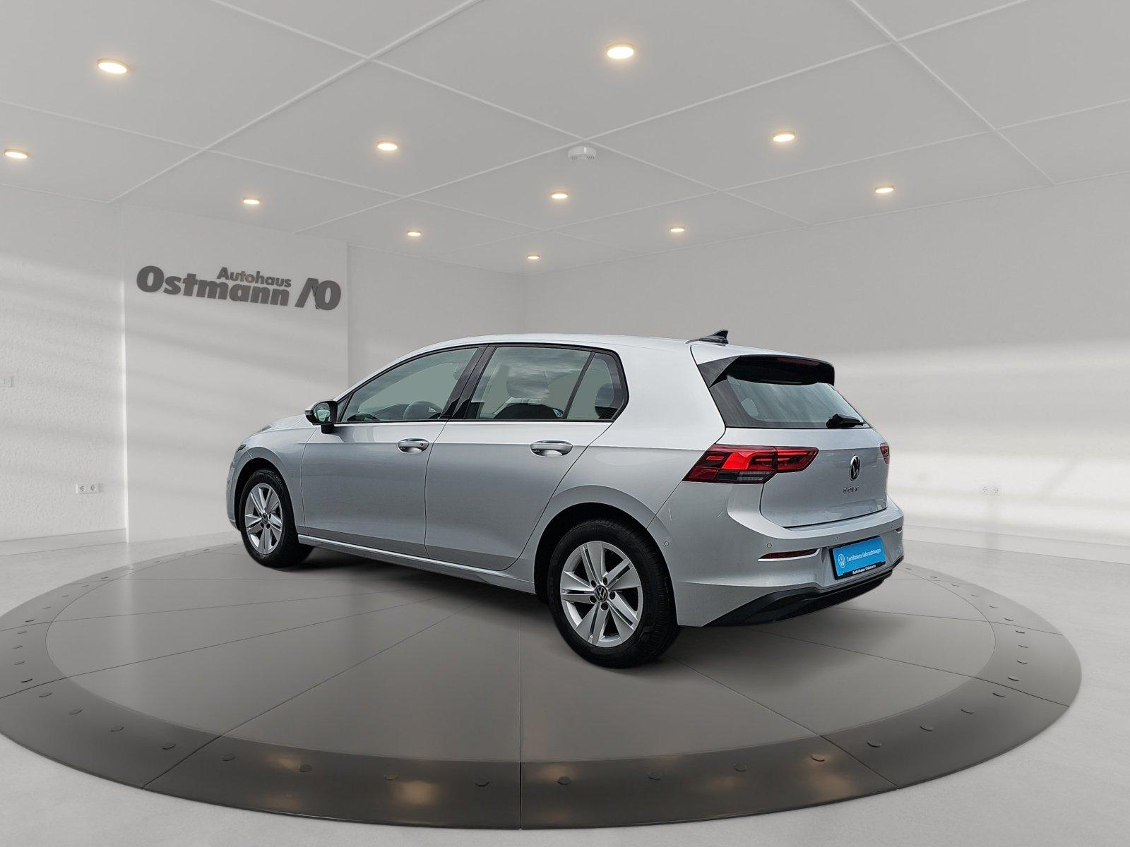 Volkswagen Golf VIII 1.5 TSI Life ACC Akustikglas DynLicht