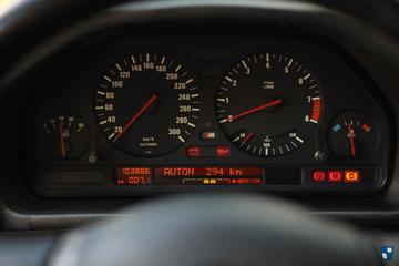 صورة مصغرة 18 لـ 1990 BMW M5