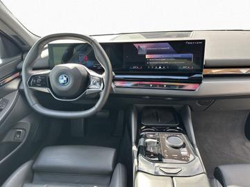 2023 BMW I5 — миниатюра 14