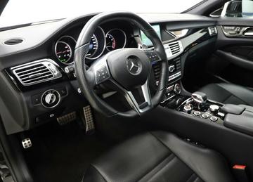صورة مصغرة 12 لـ 2013 Mercedes-BENZ CLS AMG