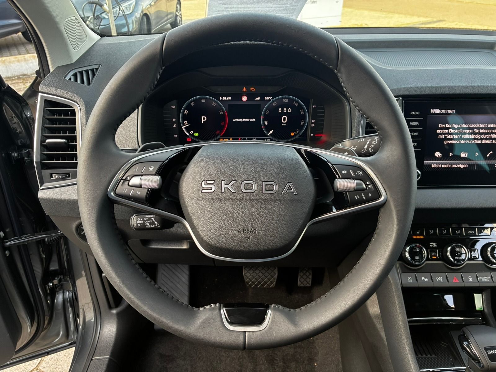 Fahrzeugabbildung SKODA Karoq 1.5 TSI ACT Selection OPF