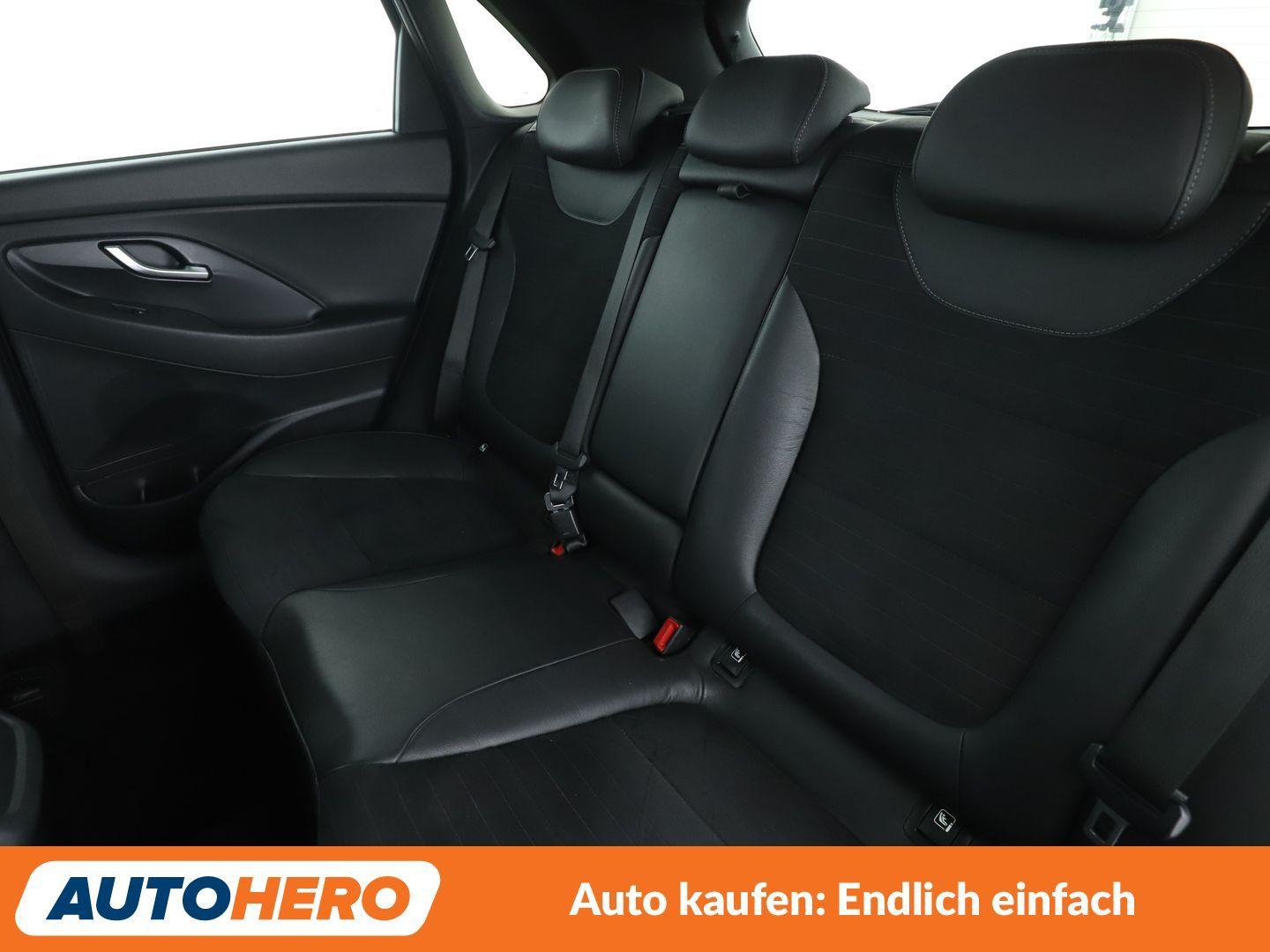 Hyundai i30 1.4 TDGI N-Line Aut.*NAVI*TEMPO*CAM*PDC*SHZ*