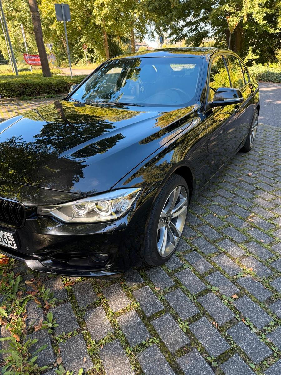 BMW 320